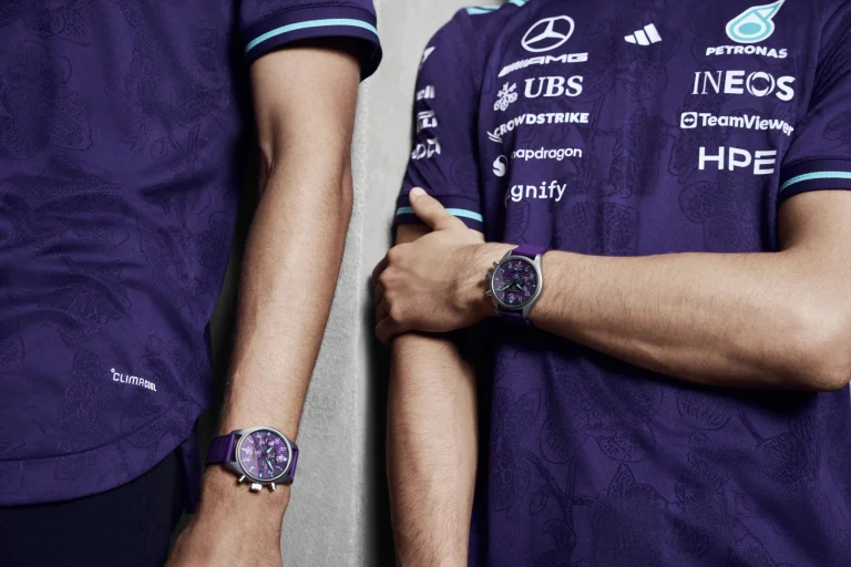 IWC 飞行员计时腕表41mm Mercedes-AMG PETRONAS F1车队特别版：紫色表盘向新加坡致敬