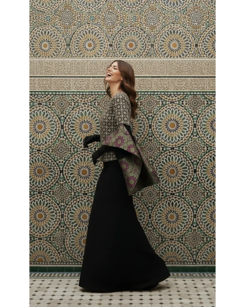 ARLINA AYOU The Curve 开幕：以Batik、Songket与500小时手工展现马来西亚纺织工艺